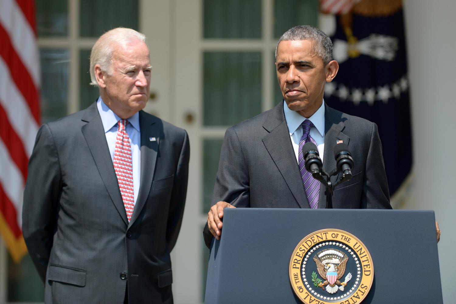 Biden, aux côtés d'Obama, en juillet 2015