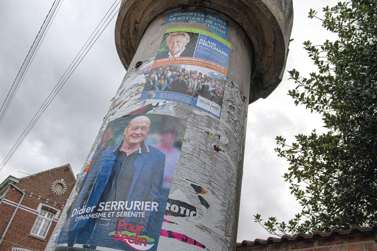 Dans les villages et petites communes, les affiliations partisanes sont moins marquées. Cela n'empêche pas l'éclosion de listes citoyennes.