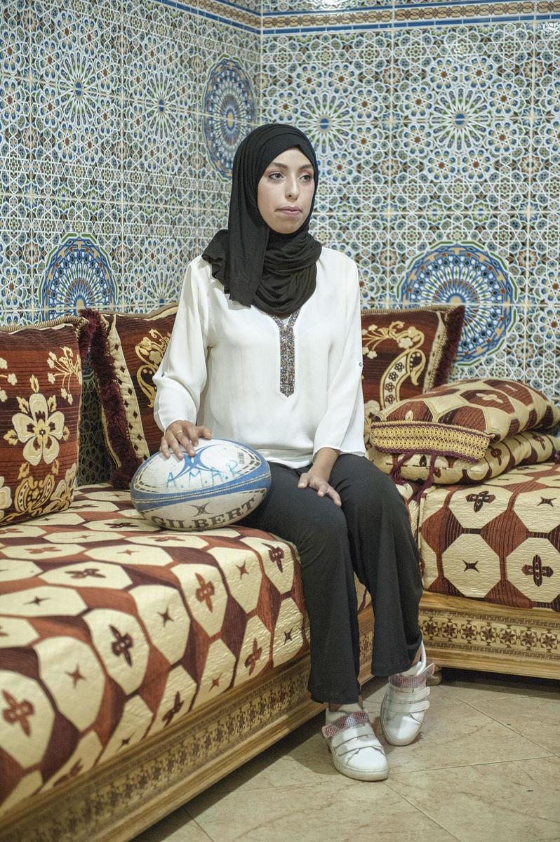 Hassnaa Daaif, 18 ans, est étudiante. Elle habite un quartier populaire de Marrakech. 