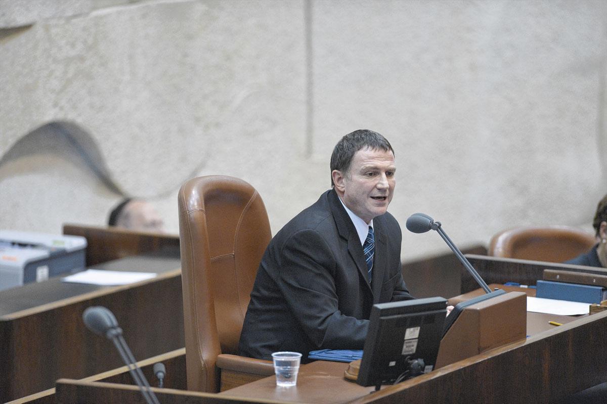 Le président de la Knesset Yuli Edelstein, du Likoud, a engagé un bras de fer avec la Haute Cour de justice qui l'enjoint de réunir l'assemblée en séance plénière.