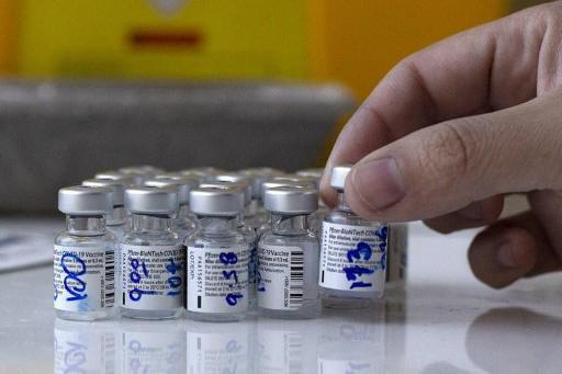 Pfizer, puis AstraZeneca: inquiétude autour des retards de livraisons de vaccins contre le Covid