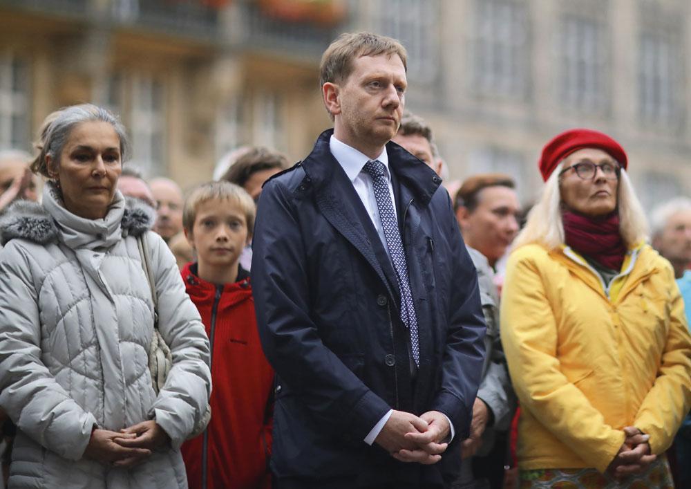 Michael Kretschmer, patron (CDU) du Land, s'oppose frontalement à l'AfD (ici à Chemnitz, le 2 septembre dernier).