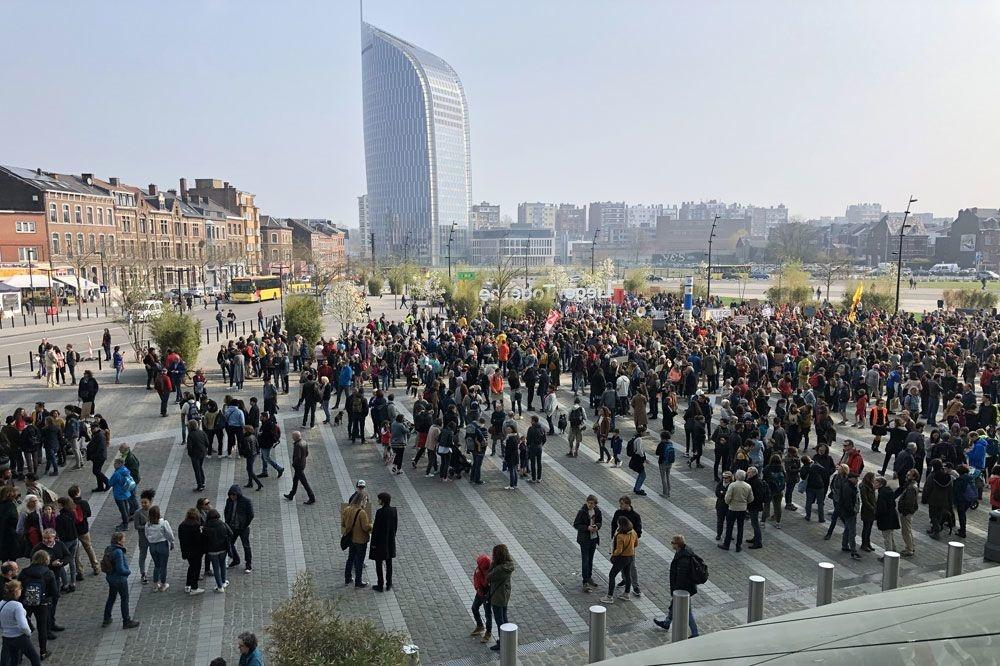 Climat: Plus de 7.000 manifestants à Liège et 8.000 à Bruxelles