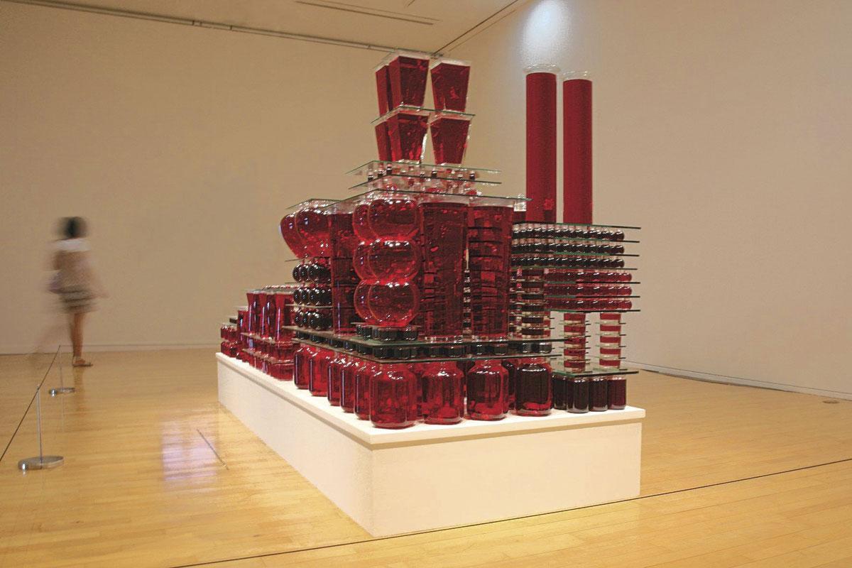 Deux fois par semaine, le BPS22 partage ses coups de coeur. Ici, La quantité de sang pompée par le coeur humain en une heure et vingt-huit minutes, Laurence Dervaux, 2003.