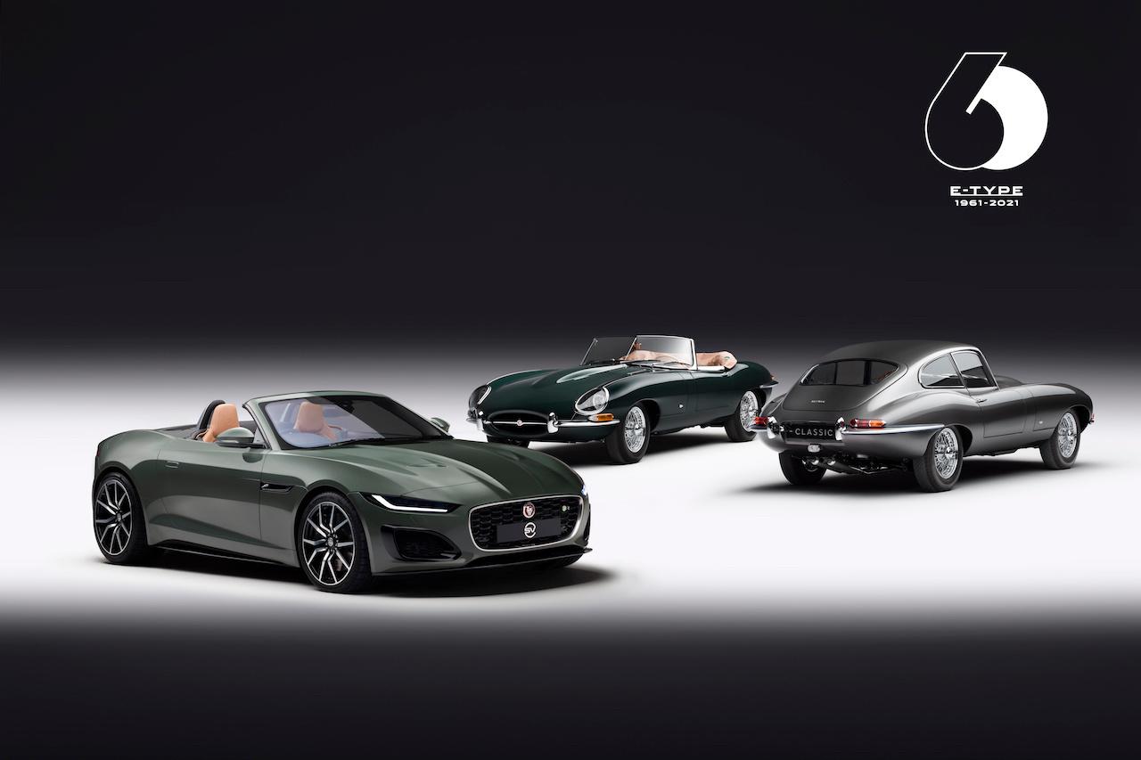 A l'avant-plan, la Jaguar Type F de la gamme actuelle en version Heritage 60.
