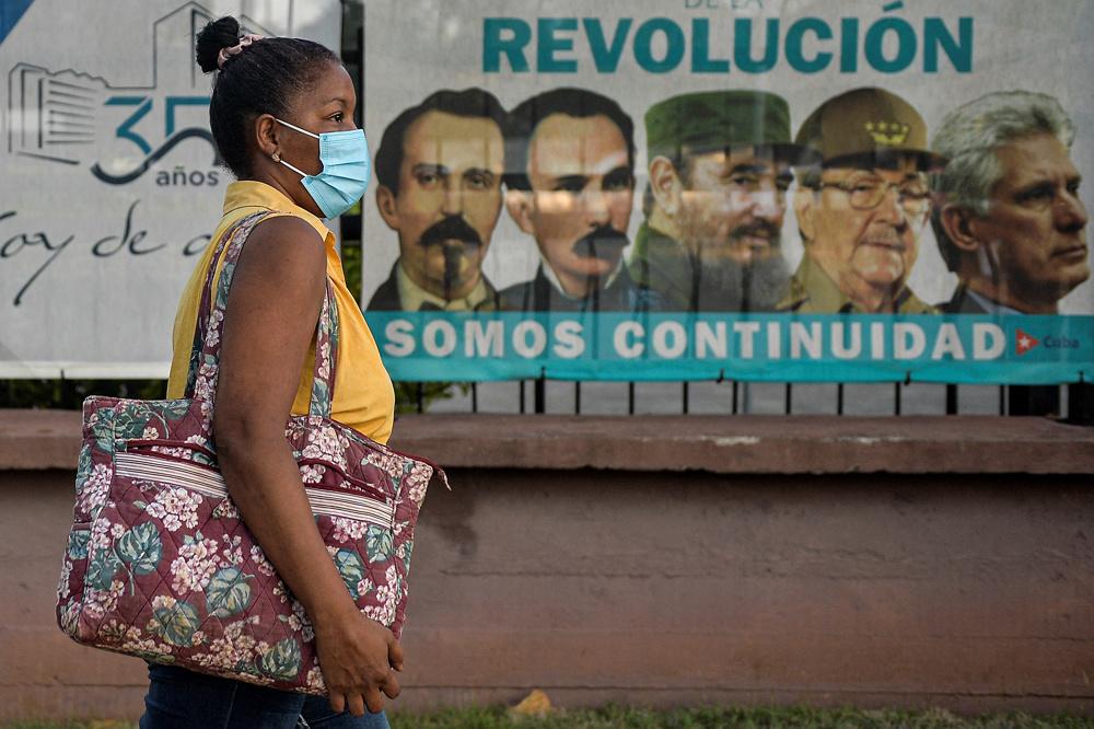 Cuba: Miguel Diaz-Canel gravit la dernière marche du pouvoir