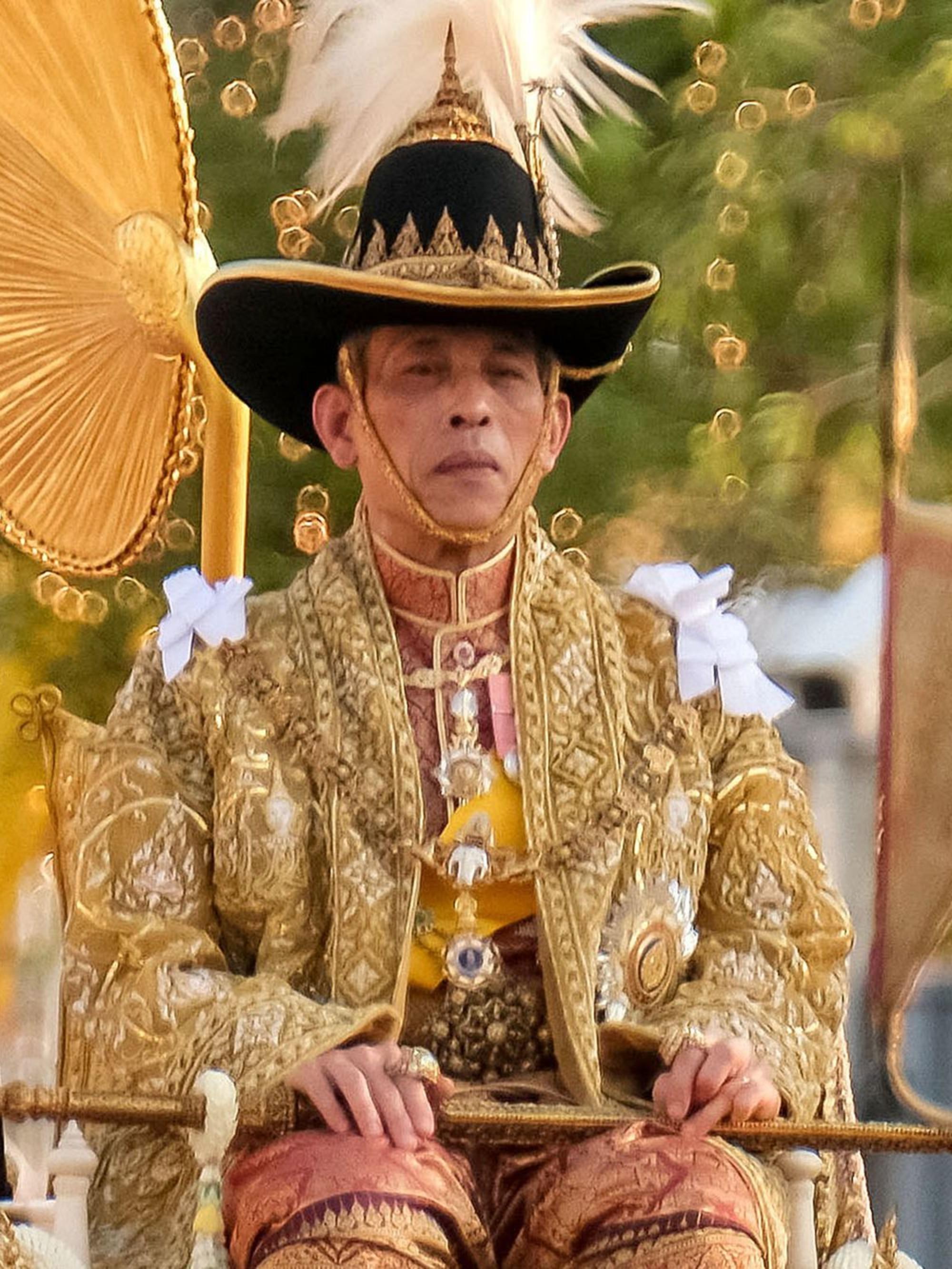Grande parade et canicule pour le couronnement du roi de Thaïlande (en images)