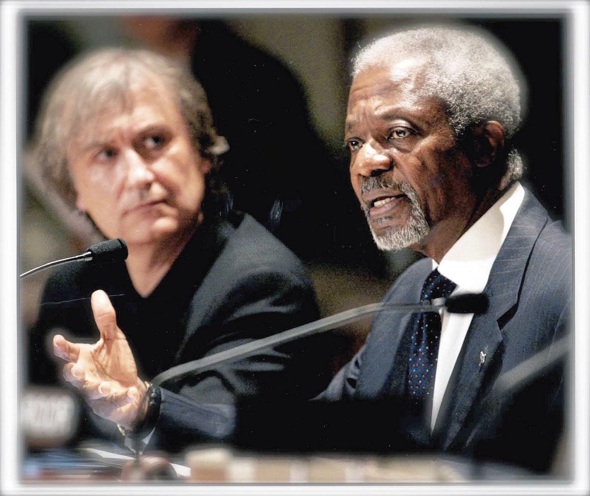 2006. A New York, pour la création de Cartooning for Peace, avec Kofi Annan, alors secrétaire général de l'ONU.