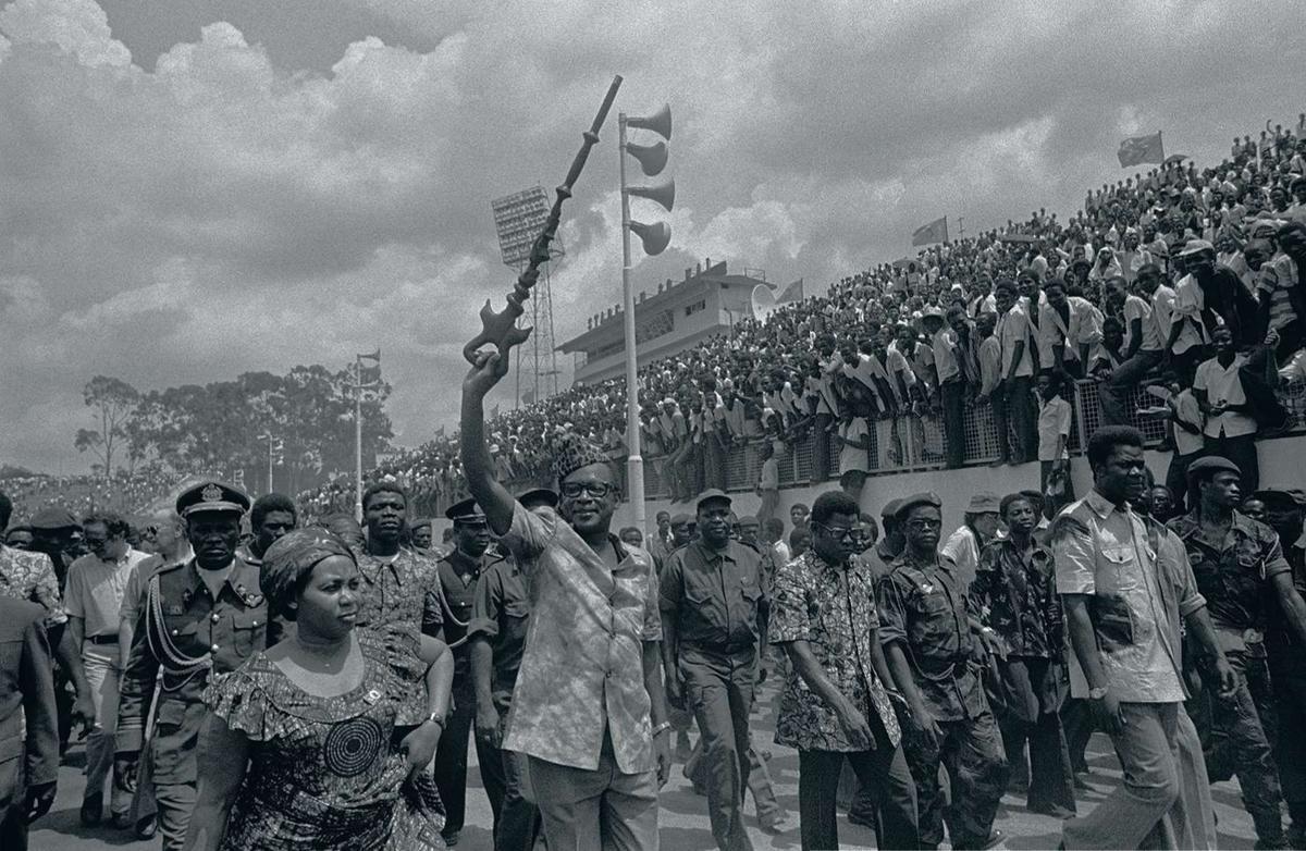 Le président zaïrois au stade de Kinshasa après la reprise de la province sécessionniste du Shaba en 1978.