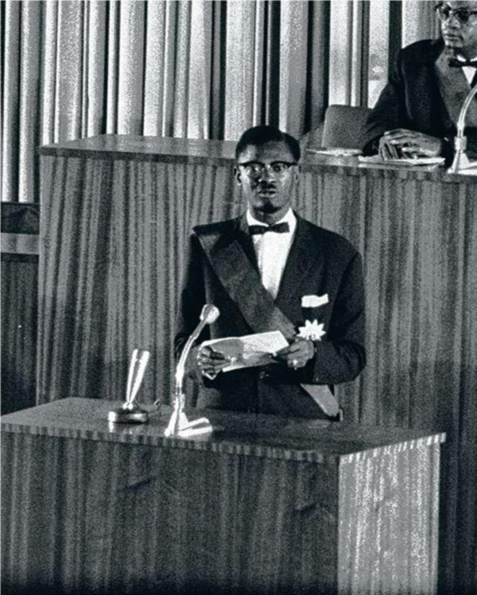 Allocution Juillet 1960. Patrice Lumumba prononce un discours lors des cérémonies de l'indépendance.