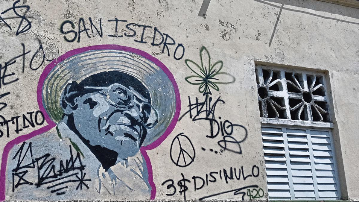 Les membres de Mouvement San Isidro multiplient les manifestations pour dénoncer le régime, notamment des fresques murales, au risque d'être emprisonnés.