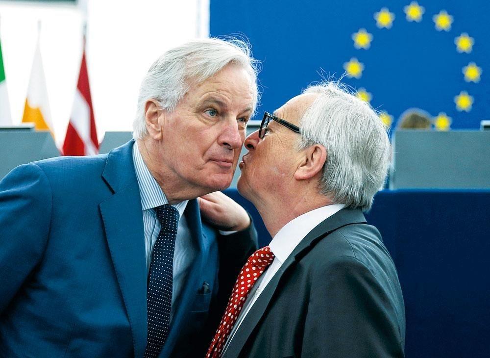 Michel Barnier, encensé pour son travail de négociateur du Brexit, pourrait être la solution de recours du PPE.