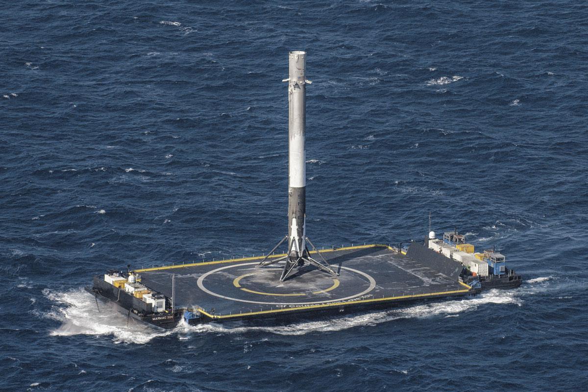 La récupération sur une barge du premier étage du lanceur Falcon 9 est devenue une routine.
