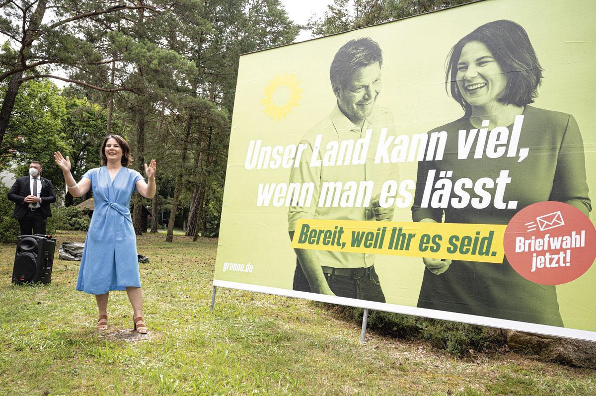 La candidate des Verts au poste de chancelière, Annalena Baerbock, voit sa campagne électorale dopée par l'intérêt croissant pour les réponses au dérèglement climatique après les inondations.