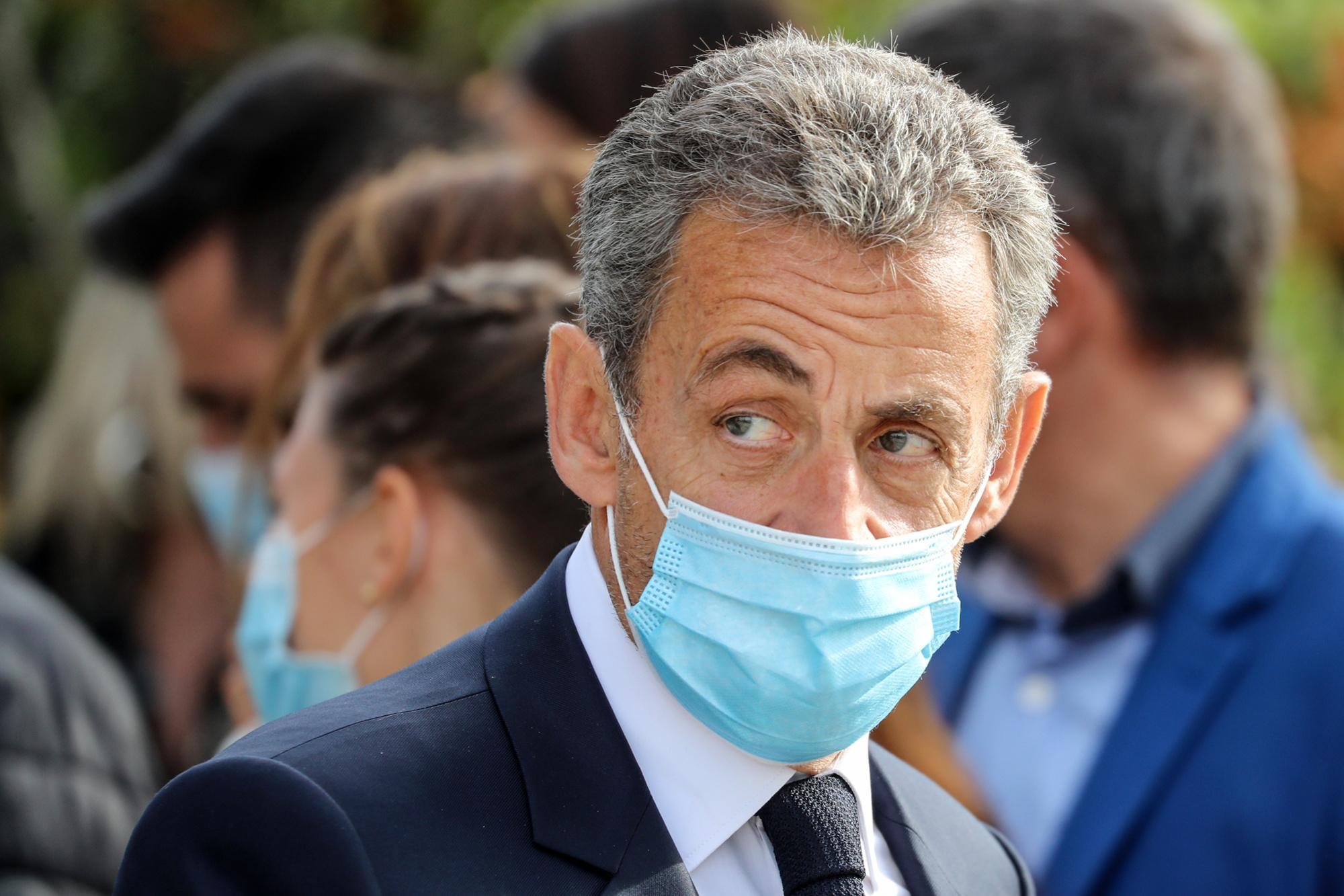 Sarkozy: un ancien président jugé pour corruption, une première