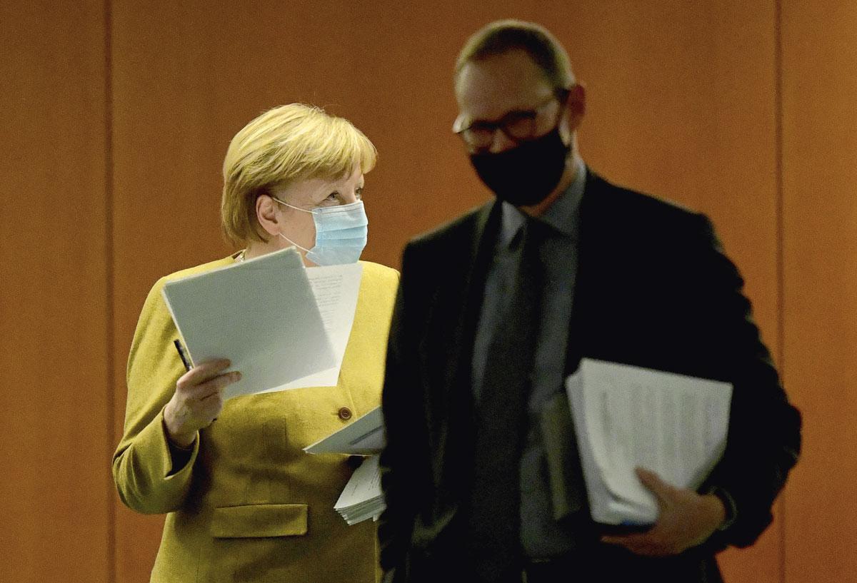 La crise du coronavirus fut la plus lourde à porter de la longue carrière politique d'Angela Merkel.