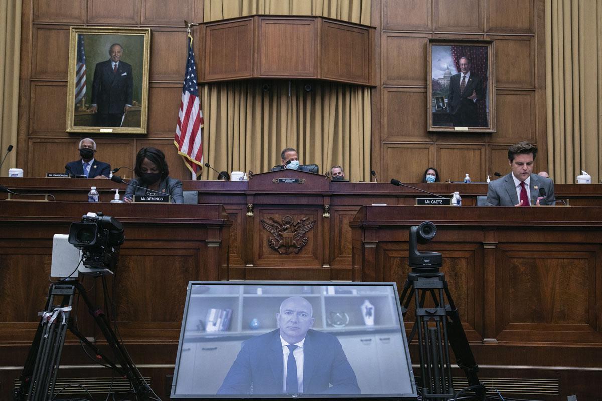 Jeff Bezos (ici, à l'écran), lors de l'audition antitrust des Gafa devant le Congrès américain, le 29 juillet dernier.
