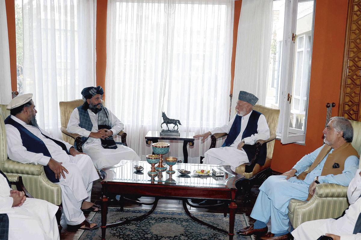 Les talibans ont eu des entretiens avec l'ancien président Hamid Karzai ou avec l'ancien Premier ministre Abdullah Abdullah. Mais, selon Gilles Dorronsoro, ils n'envisagent pas de partager le pouvoir.