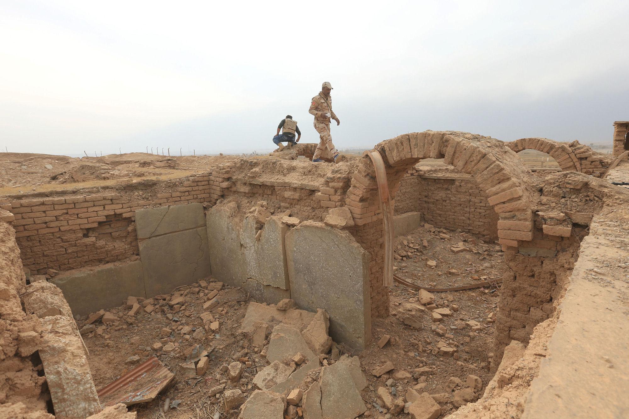 Destruction du patrimoine culturel par l'État islamique — Wikipédia