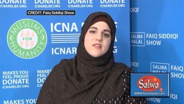 Noelle Velentzas, toen ze in 2013 door de Pakistaanse tv werd geïnterviewd over ICNA-relief, de organisatie die haar ondersteunde toen ze op straat leefde
