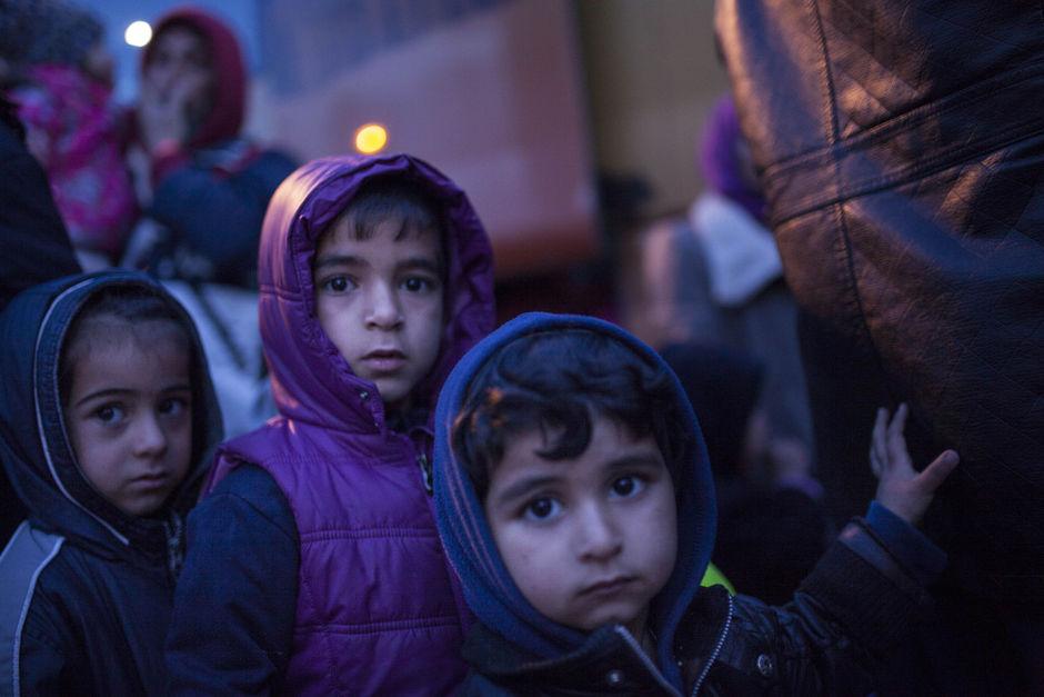 Kinderen alleen zijn kwetsbare doelwitten. Op 30 januari zei Europol dat er al 10.000 vluchtelingenkinderen zijn verdwenen in Europa. Niemand weet wat er vervolgens met hen gebeurt. | Athene, Griekenland - Maart 2016 