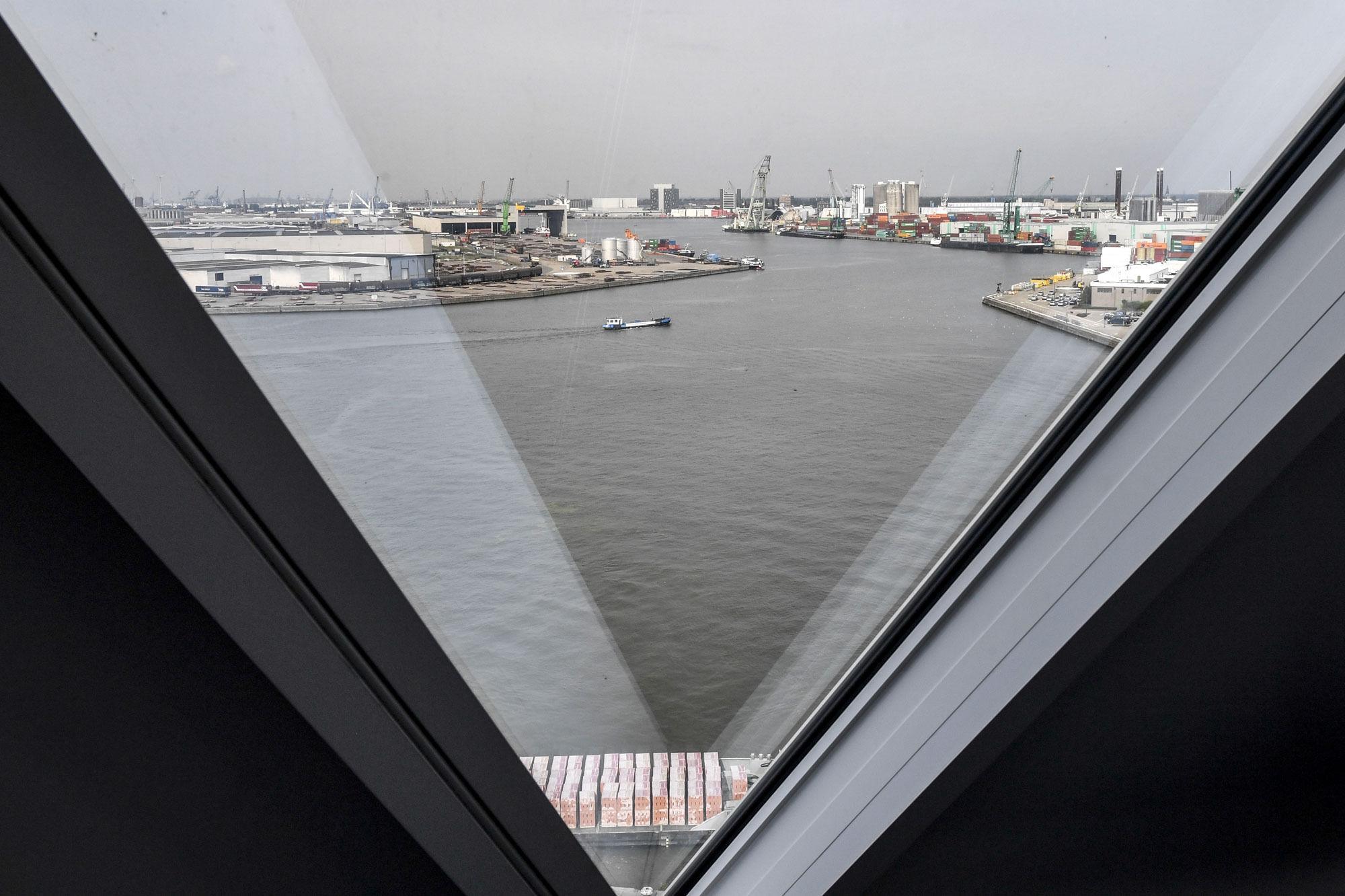 In Beeld: Kijk Binnen In Het Gloednieuwe Havenhuis In Antwerpen