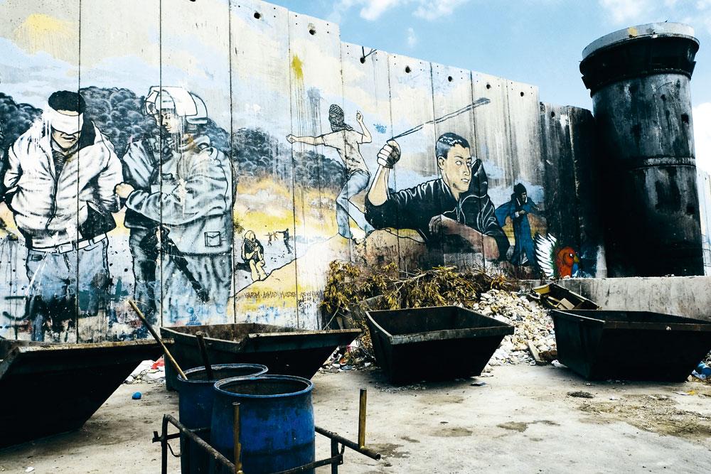Muurschildering in Aida. Het vluchtelingenkamp is hopeloos overbevolkt.