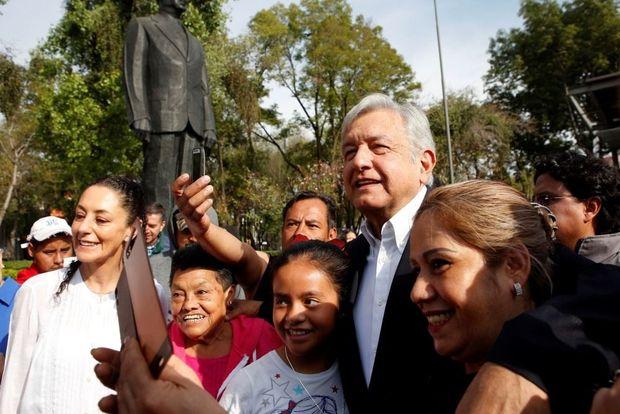 De favorier van de Mexicaanse presidentsverkiezingen in juli, Andres Manuel Lopez Obrador (Morena), tijdens een evenement in Mexico-Stad, 18 maart 2018. 