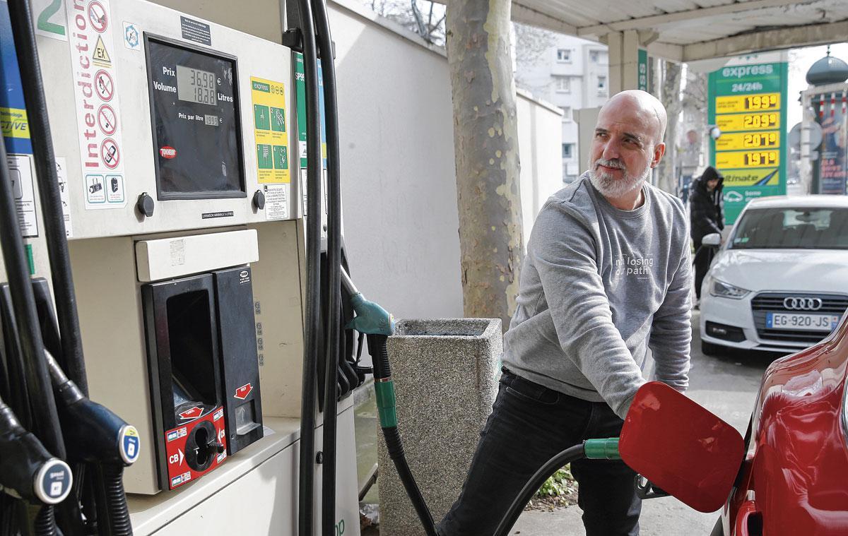 Le prix du carburant est un marqueur important d'exposition différente au coût de la vie entre urbains et ruraux en France.