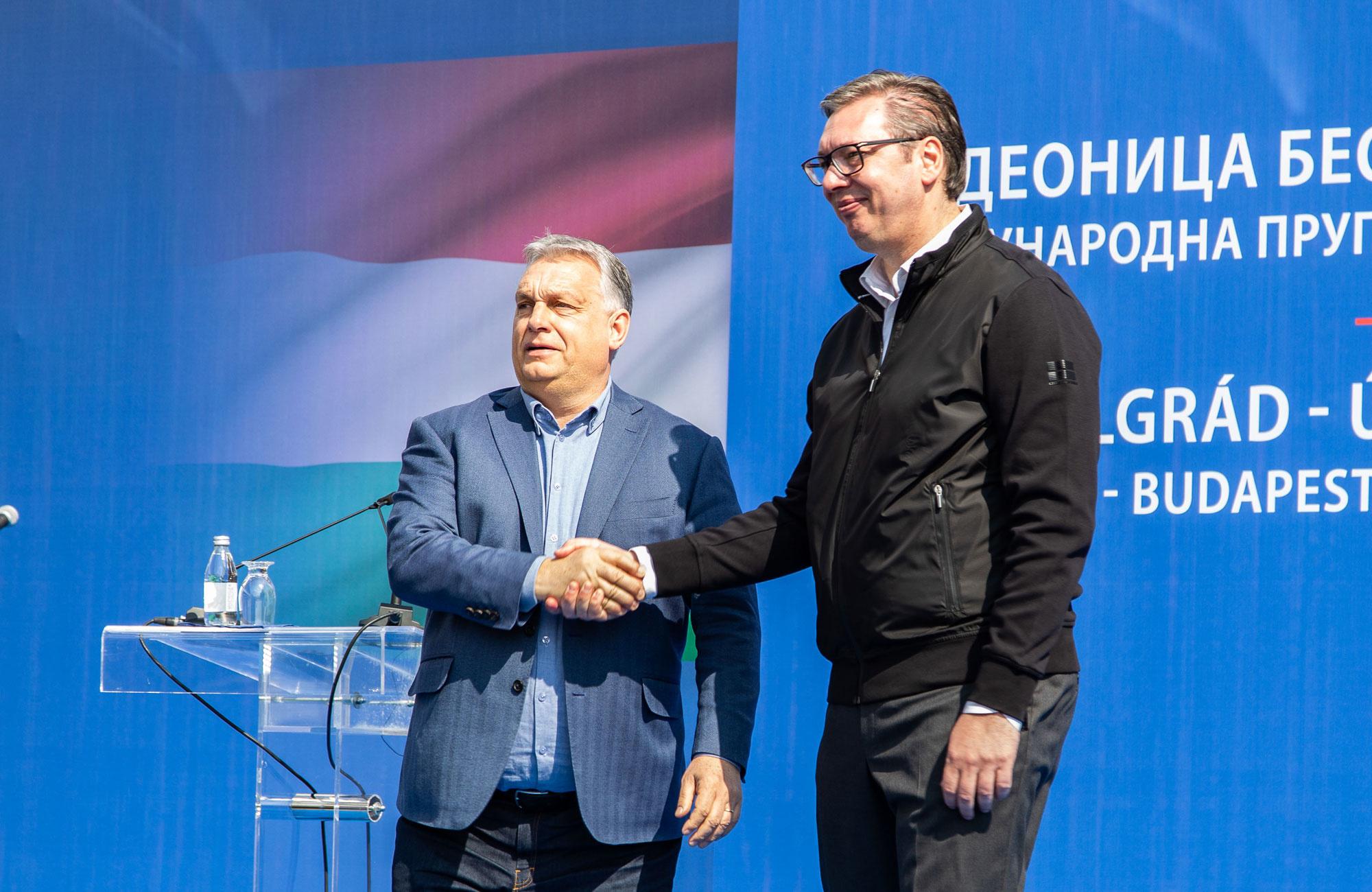 Aleksandar Vucic, un président qui tient fermement les rênes du pouvoir