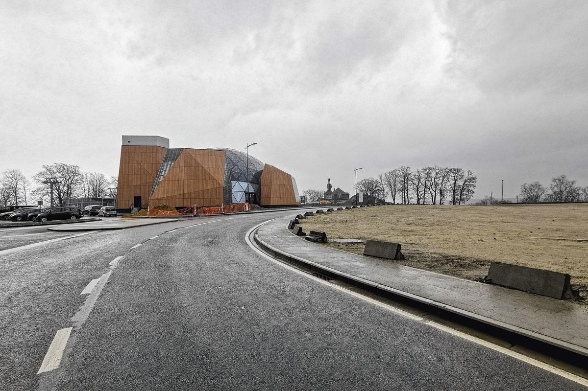 Sur les hauteurs de la citadelle, l'ancien pavillon de l'Expo universelle de Milan est devenu un lieu de la culture numérique grâce à l'asbl Kikk.