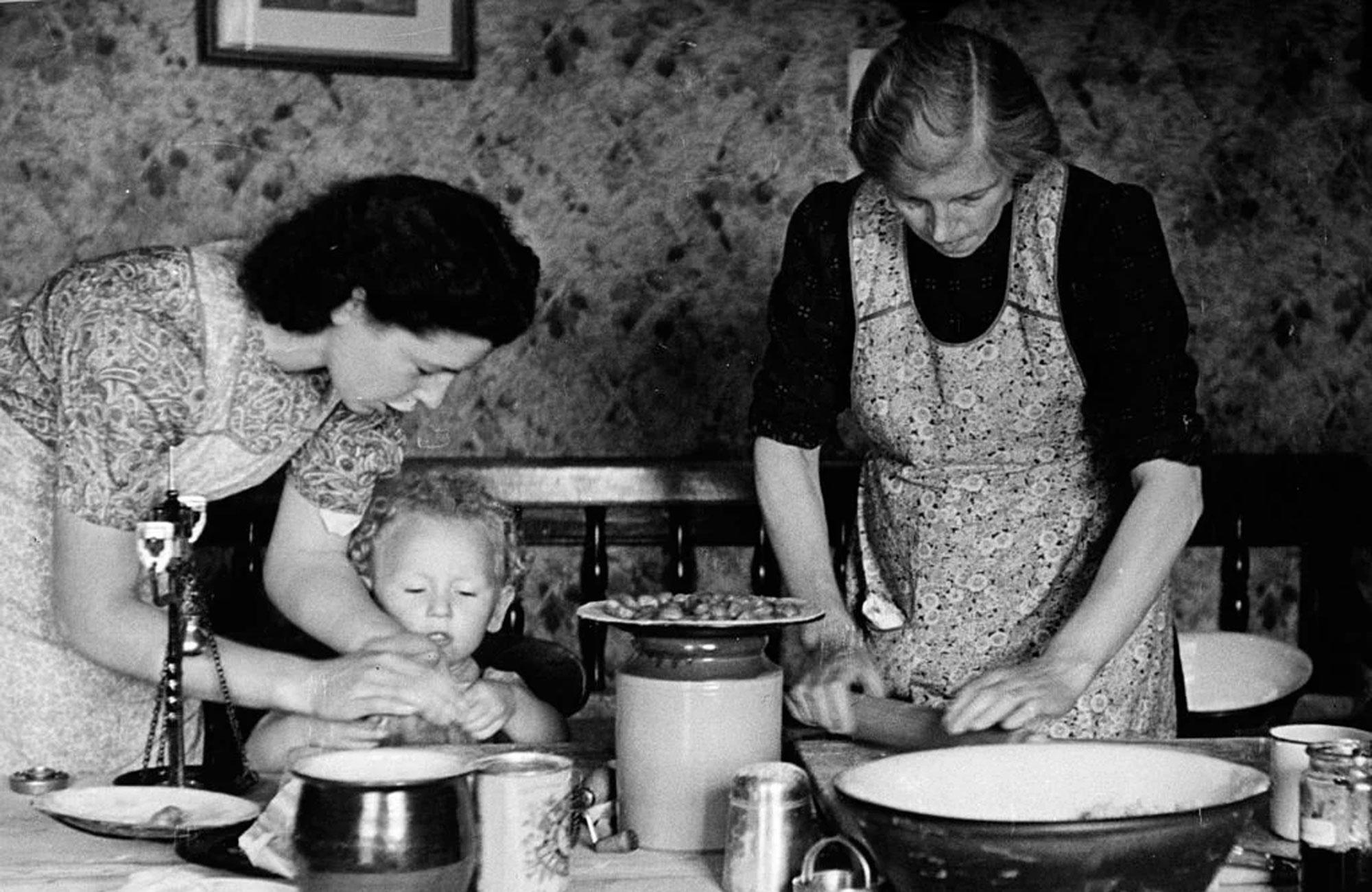 Bien cuisiner sans trop dépenser: 12 conseils simples et efficaces, tirés d'un best seller des années 1940