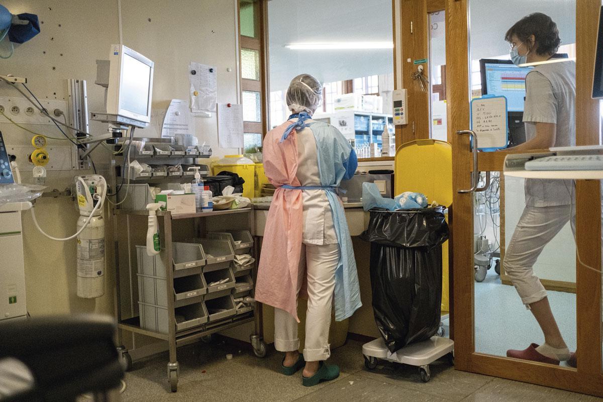 A l'hôpital, on n'est jamais revenu à 100% de l'activité normale depuis la première période de crise pandémique.