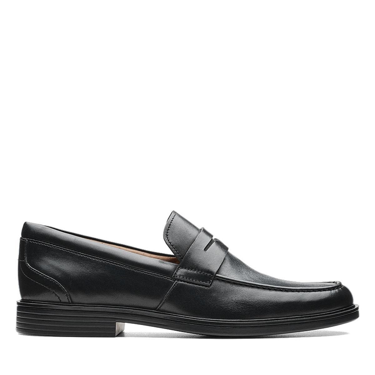 Loafers en cuir noir Un Aldric Step (110 euros), Clarks. clarks.eu