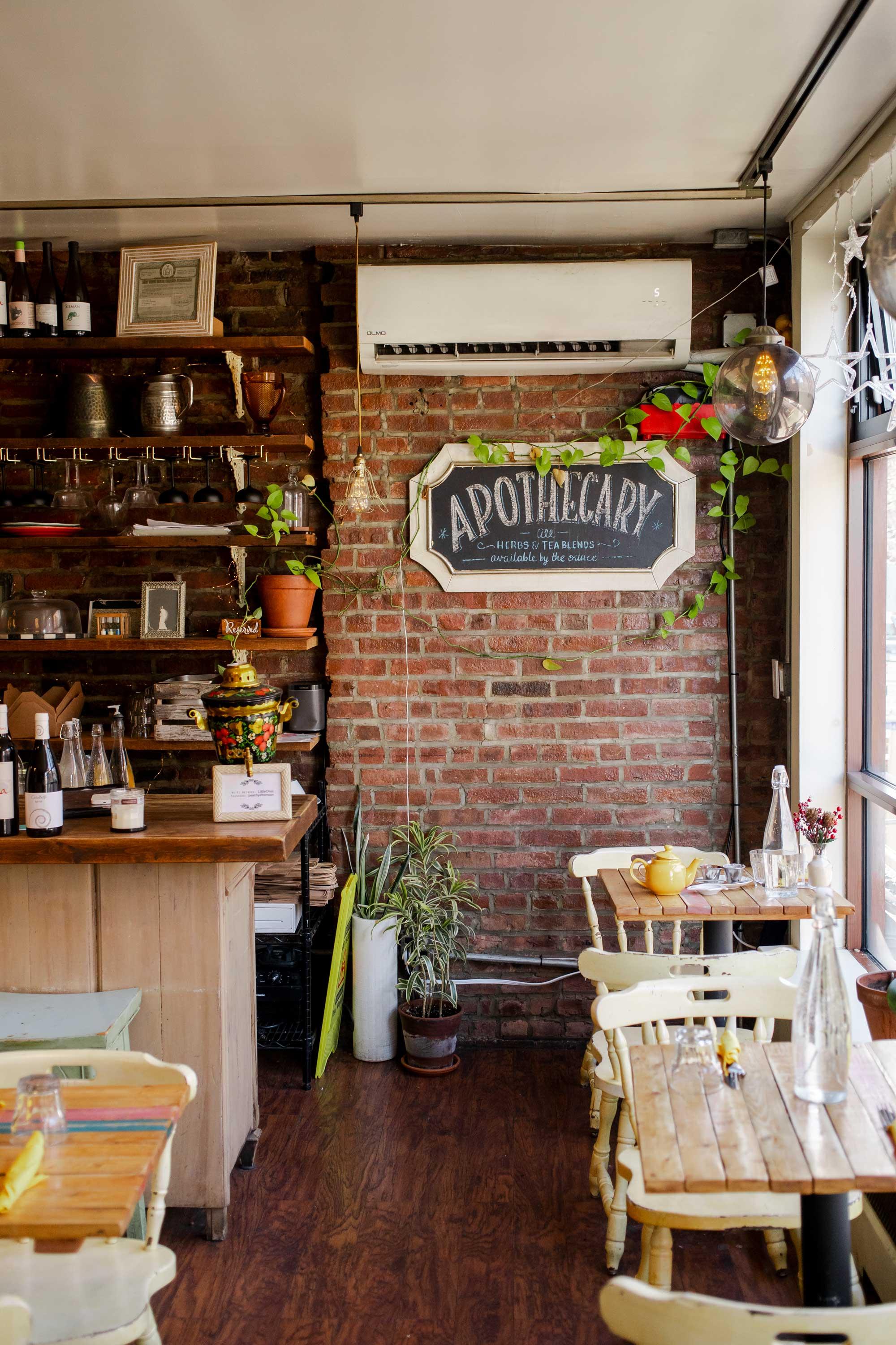 Little Choc Apothecary est une crêperie 100% vegan, avec une sélection originale de thés. 