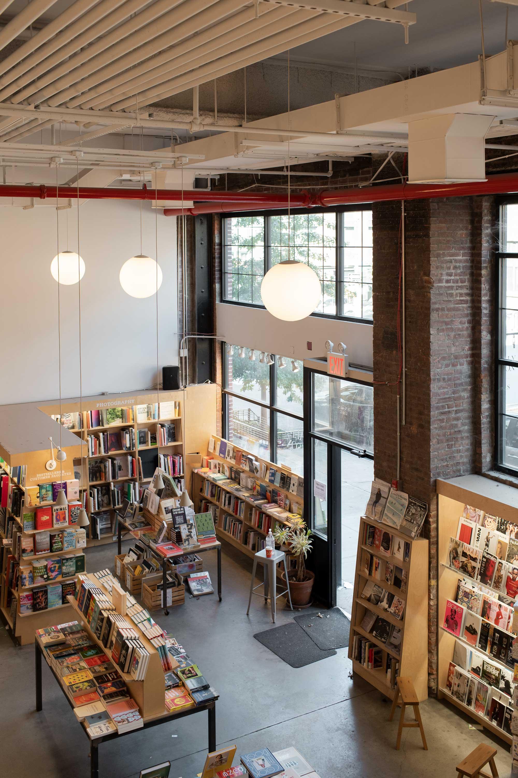 : l'une des plus impressionantes librairies indépendantes de Williamsburg. Le paradis des fanas de littérature en tout genre.  