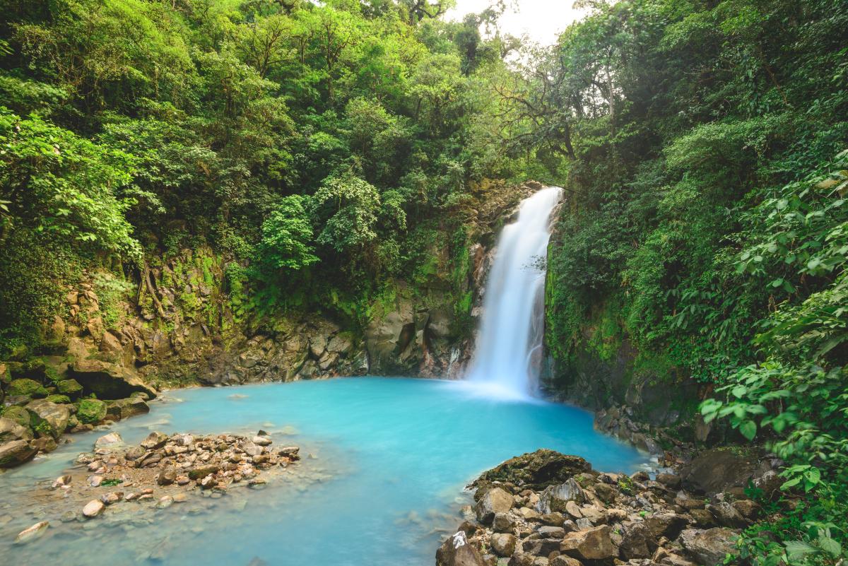 63. Rio Celeste waterval in Costa Rica 