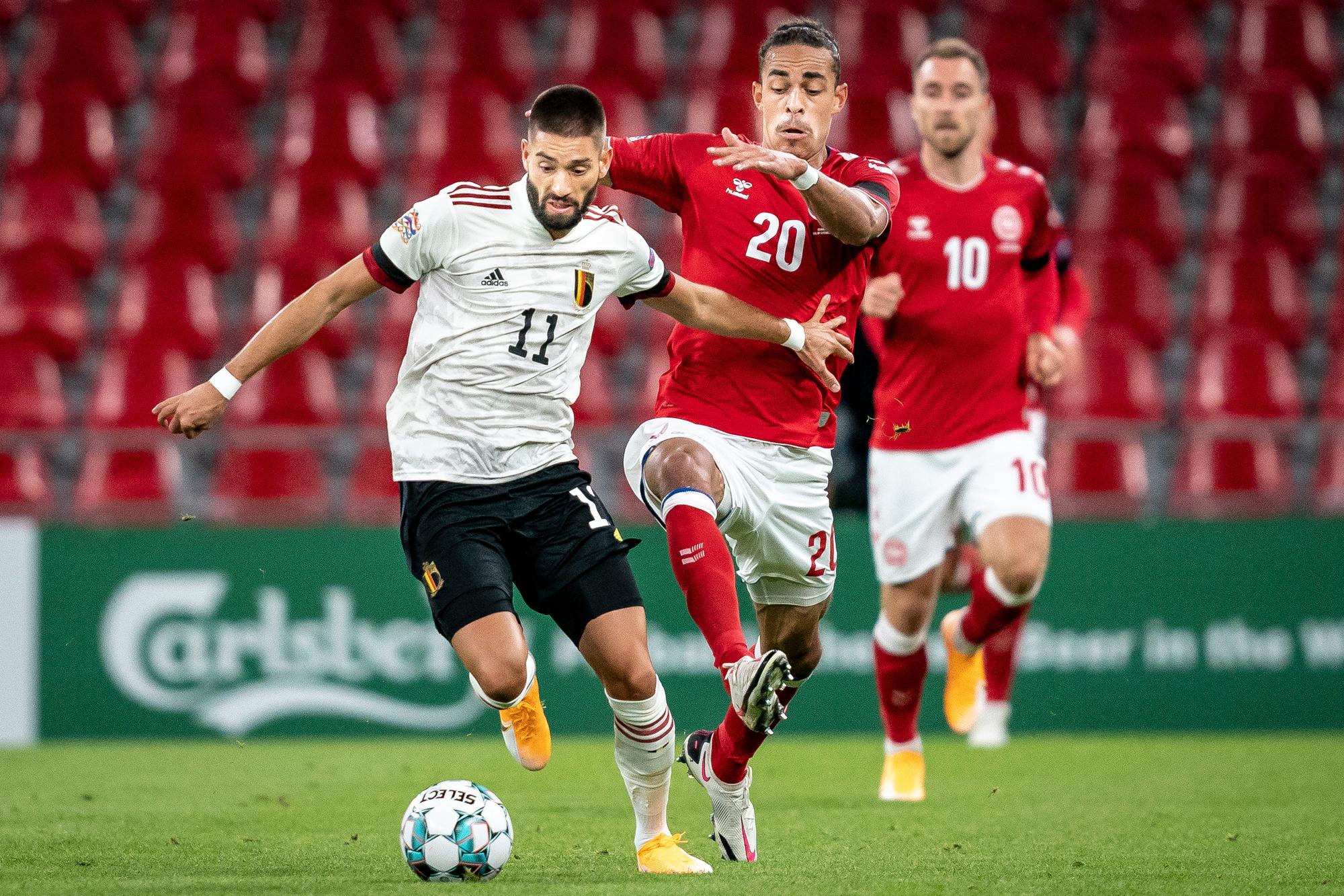 Yannick Carrasco tegen Denemarken, toen ook al op de positie van Eden Hazard