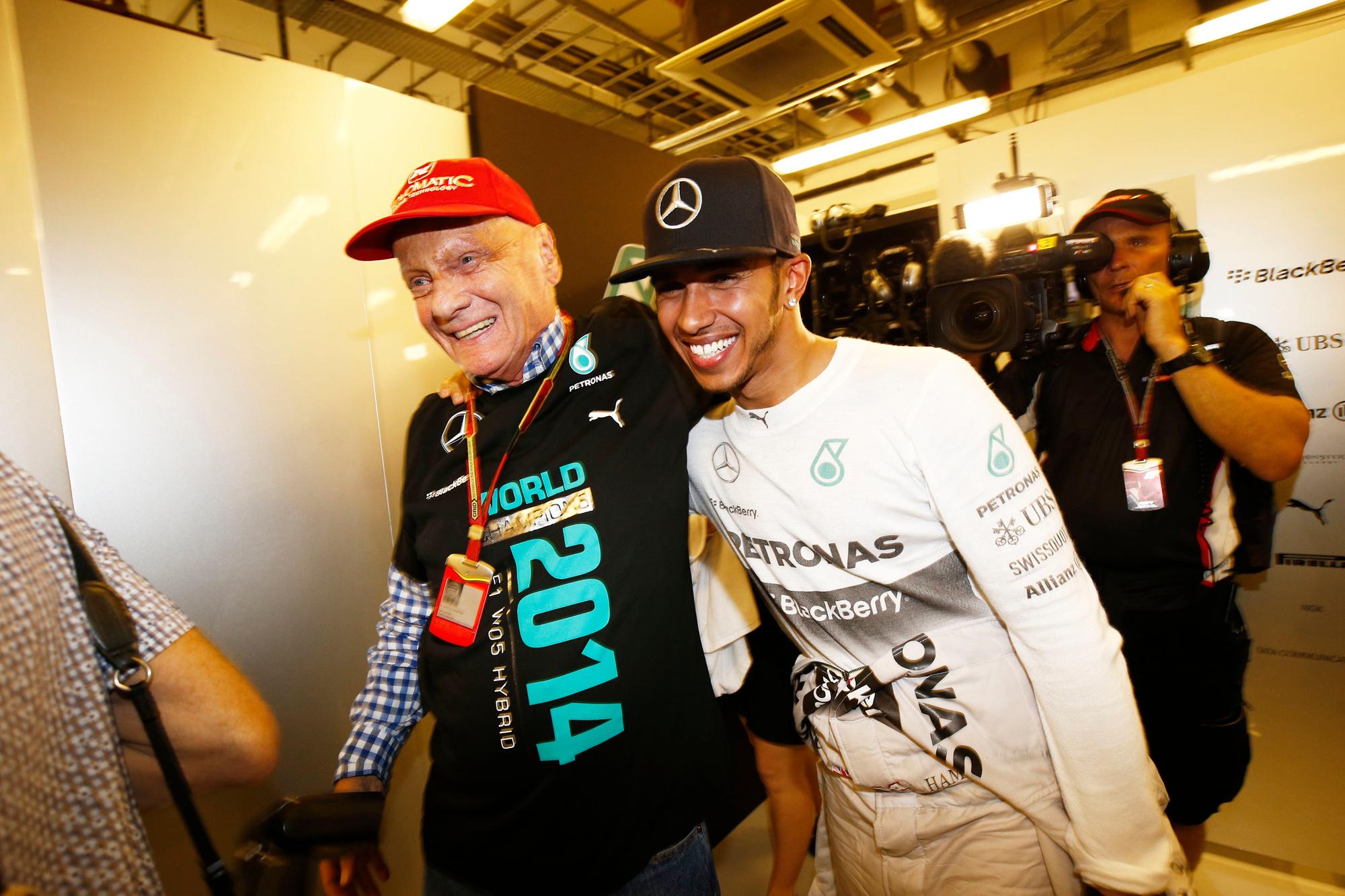 Lewis Hamilton over Niki Lauda:' Ik kan me geen enkele discussie herinneren waarin we het niet eens waren.'