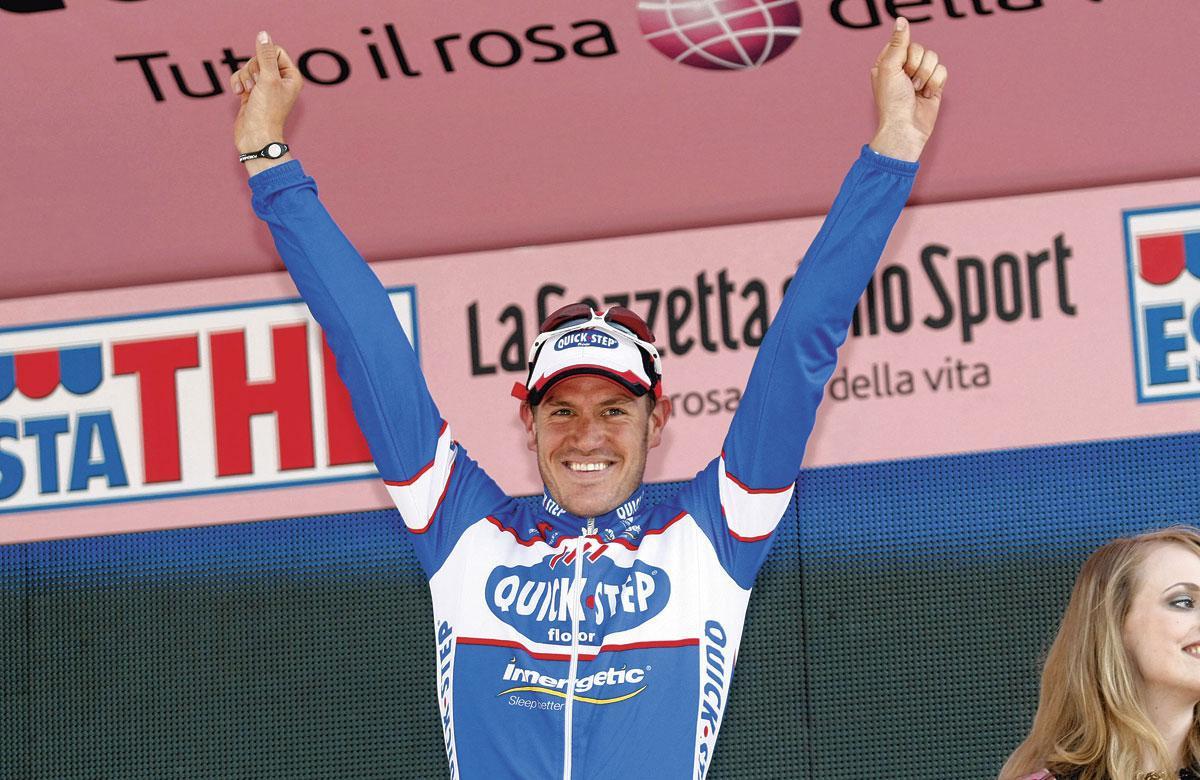 Elke Weylandt over Wouter, hier na een ritoverwinning in de Giro van 2010: 'Hij heeft zijn lach nooit verloren, ook al had hij op zijn 26e al veel moeten verwerken.'