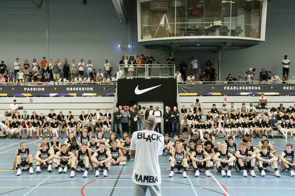 Kobe Bryant geeft training in Nederland