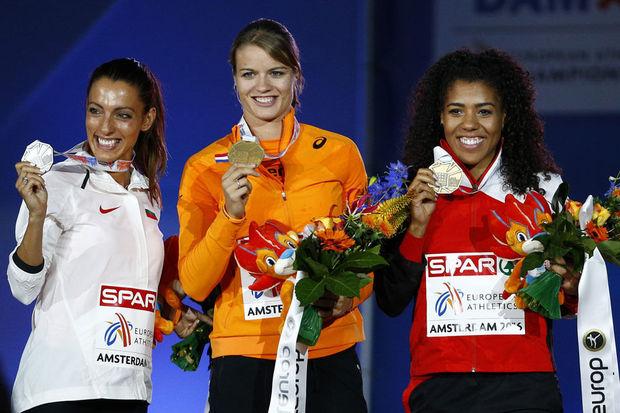 Schippers haalt goud op de 100 meter op het EK Atletiek 2016 in Amsterdam.
