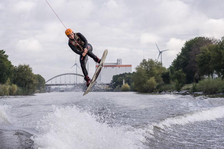 Drie broers Belgisch kampioen wakeboarden: 'Er zijn meer blessures op de dansvloer dan op het water'
