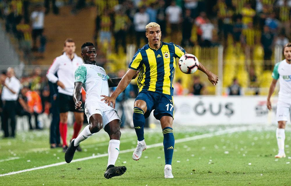 Ex-Clubspeler Nabil Dirar neemt het straks met Fenerbahçe in de Europa League op tegen Anderlecht.