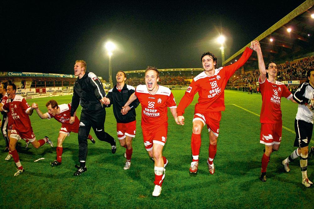 KV Kortrijk vierde tien jaar geleden de titel in tweede klasse en de terugkeer naar de Jupiler Pro League.