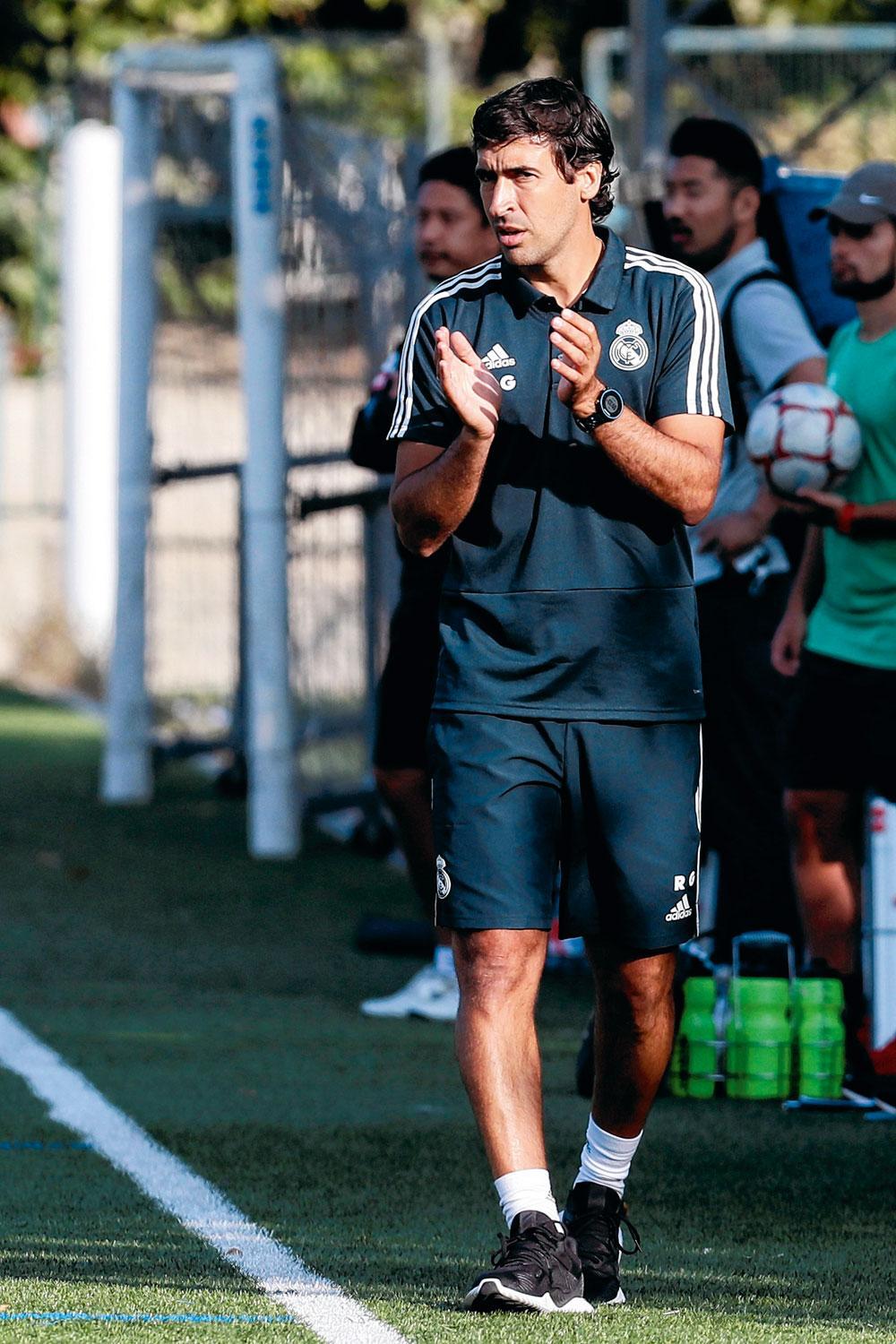 Raúl González stoomt zich achter de schermen klaar als coach.