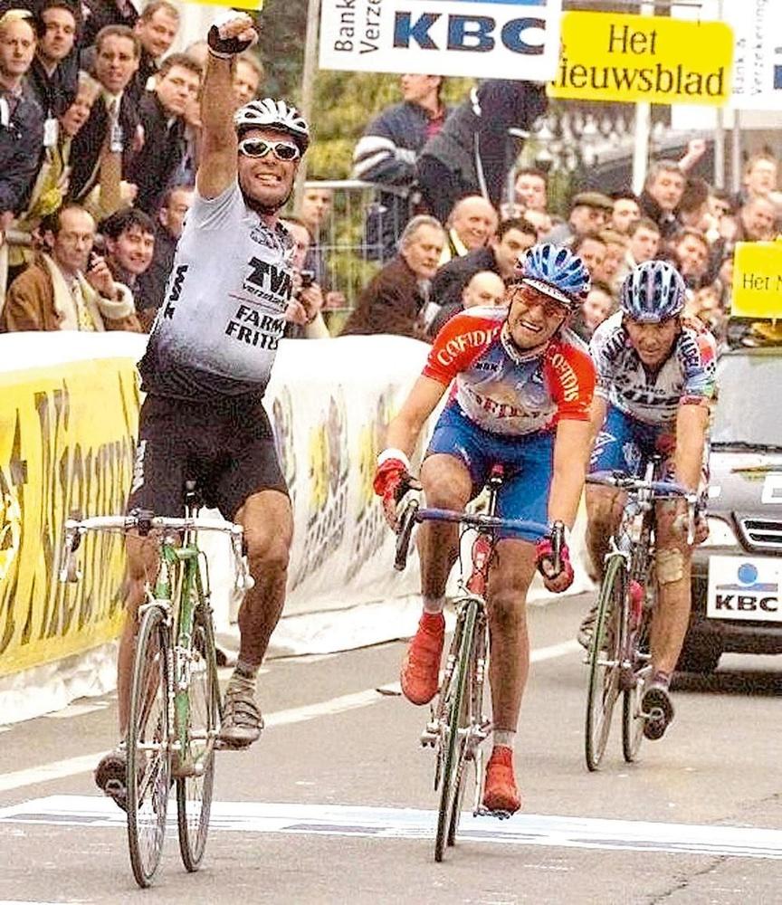 Peter Van Petegem won in 1999 de Ronde, voor Frank Vandenbroucke en Johan Museeuw.