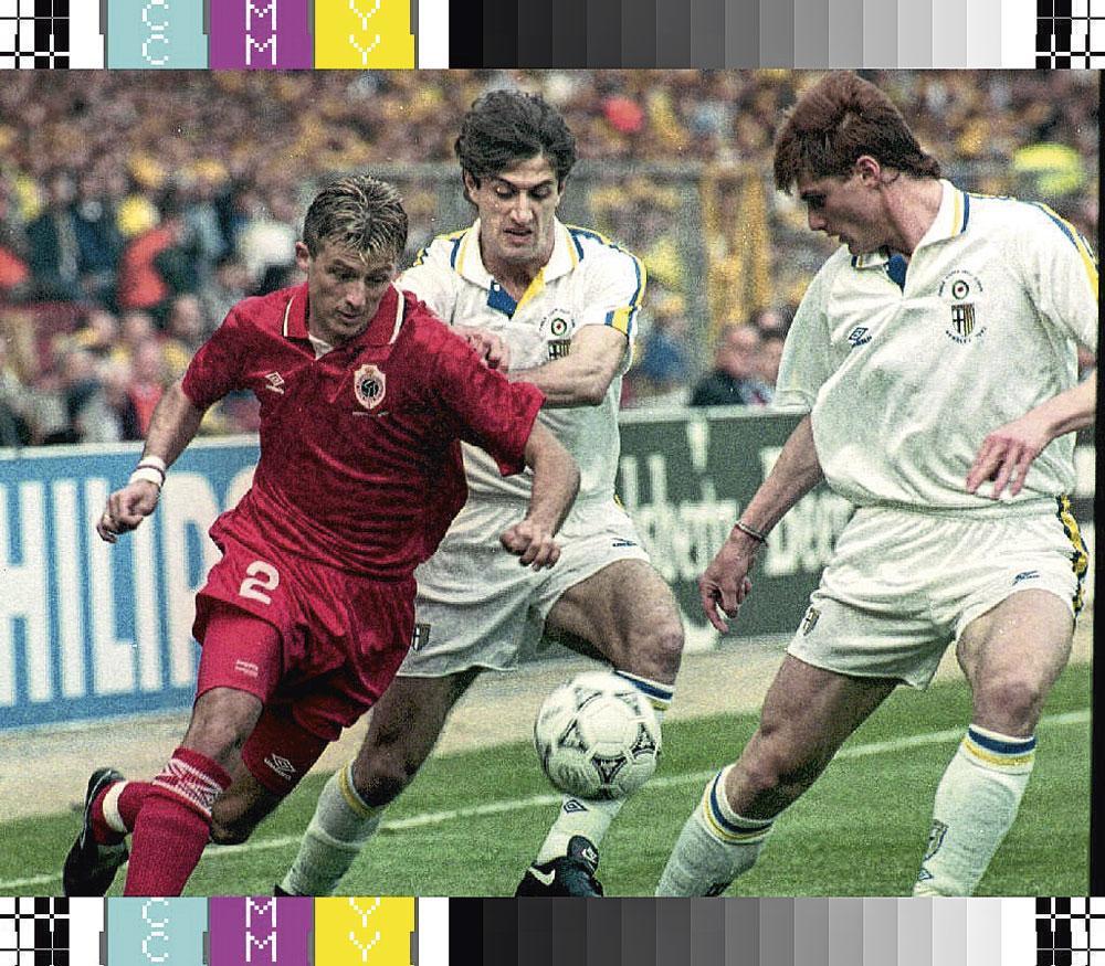 Een van Antwerps meest recente Europese matchen: de finale van EC II tegen Parma in 1993 (met Wim Kiekens).