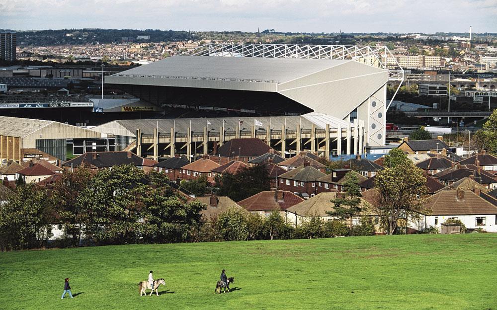 lland Road, het stadion van Leeds, ligt in de glooiende heuvels van Yorkshire.