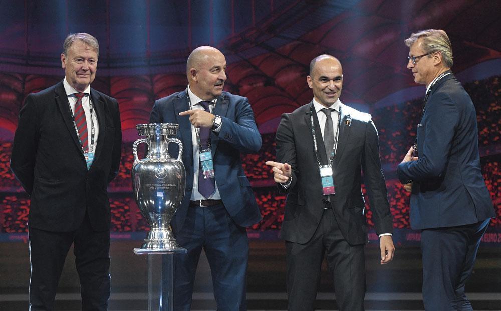 Wie neemt in juli 2020 de trofee mee naar huis: Age Hareide (bondscoach van Denemarken), Stanislav Tsjertsjesov (Rusland), Roberto Martínez of Markku Kanerva (Finland)?